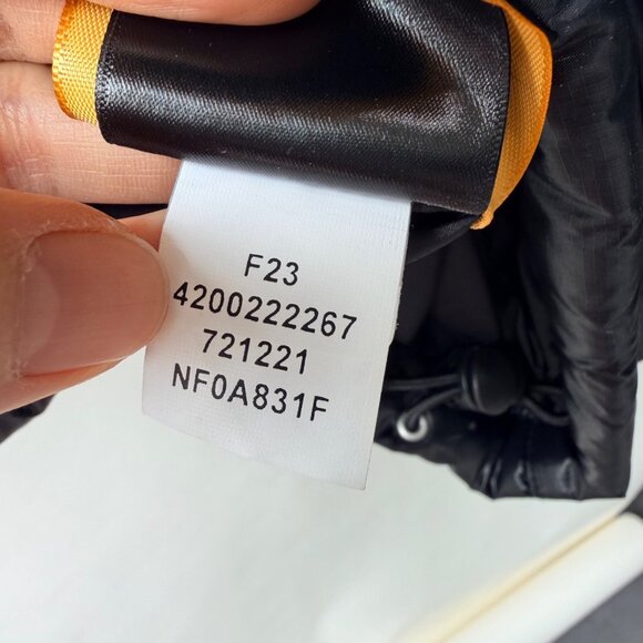 The North Face TNF 2000 Retro Nuptse 700 Down Puffer Jacket Black Women’s, Size - Picture 14 of 15